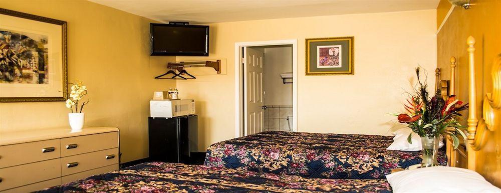 Sunset Motel Помона Экстерьер фото