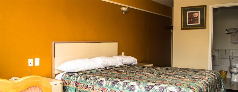 Sunset Motel Помона Экстерьер фото