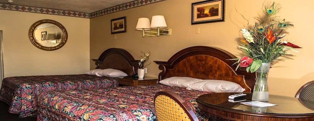 Sunset Motel Помона Экстерьер фото