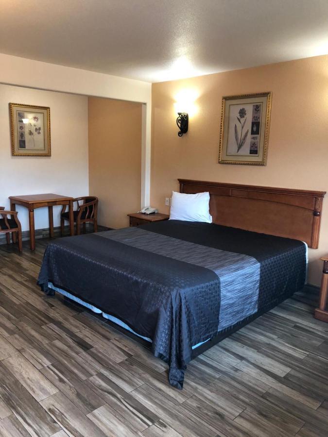 Sunset Motel Помона Экстерьер фото
